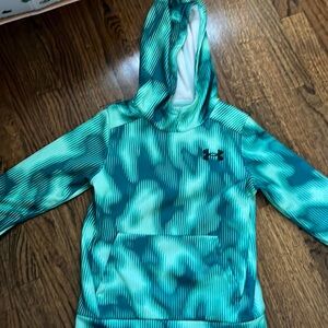 Under Armour sweatshirt like new youth small